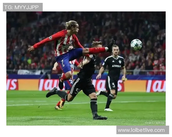 世界杯激战巴萨险胜利物浦点球争议引发全场狂欢