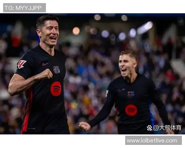 西甲激战：里昂大胜AC米兰五球狂潮乌龙球成转折点战术解析